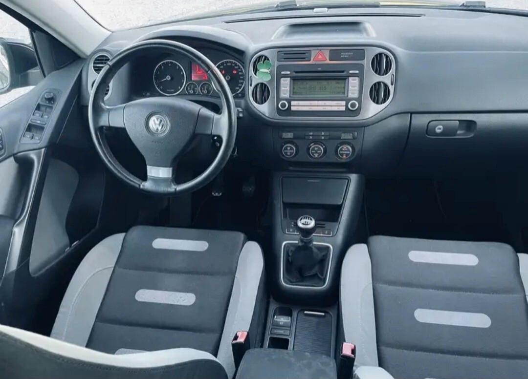 Volkswagen Tiguan 1.4 16V TSI Sport & Style (18°)