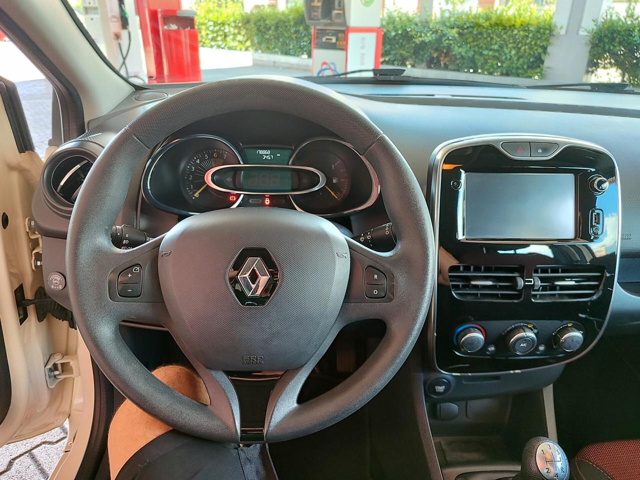 Renault Clio 1.2 GPL 2015 BOMBOLA APPENA REVISIONATA