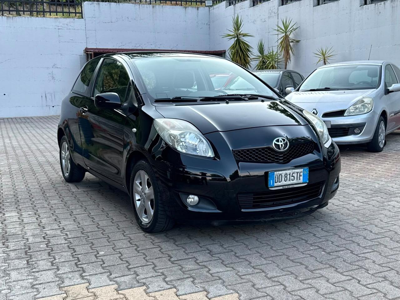 Toyota Yaris 1.0 3 porte Luxury