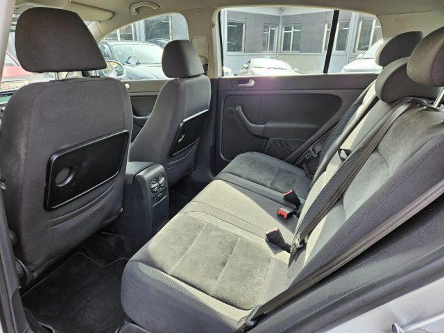 VOLKSWAGEN Golf Plus 1.6 Comfortline BiFuel