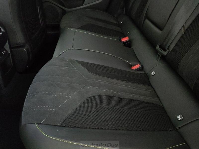 Peugeot 408 GT Exclusive Hybrid 145 e-DSC6