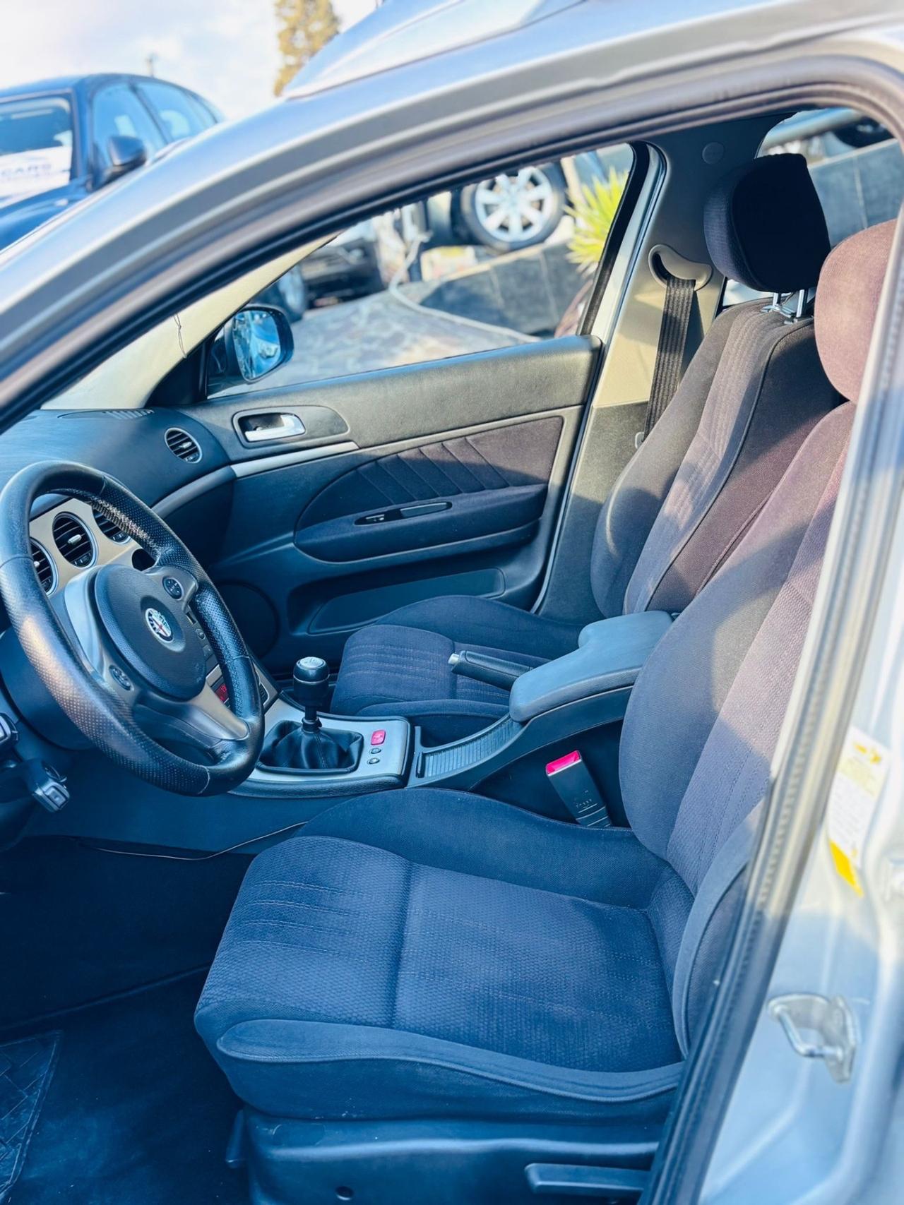 Alfa Romeo 159 2.0 JTDm Sportwagon Distinctive