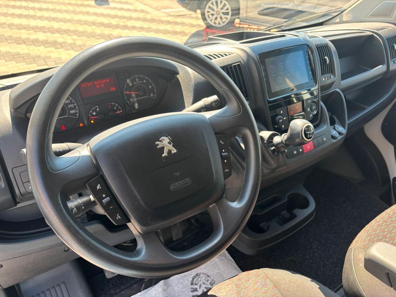 Peugeot Boxer 2.2 BlueHDi 140CV L2H2