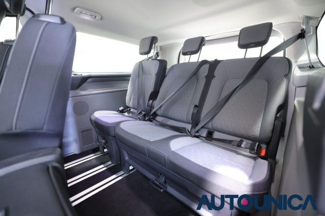 FORD Tourneo Custom 320 2.0 ECOBLUE 170CV AUTOMATICO PL TITANIUM