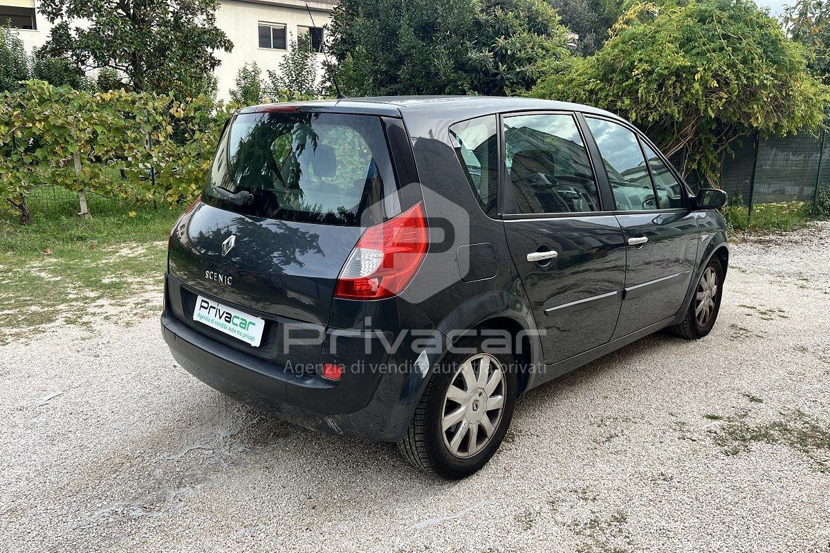 RENAULT Scénic 1.9 dCi/130CV