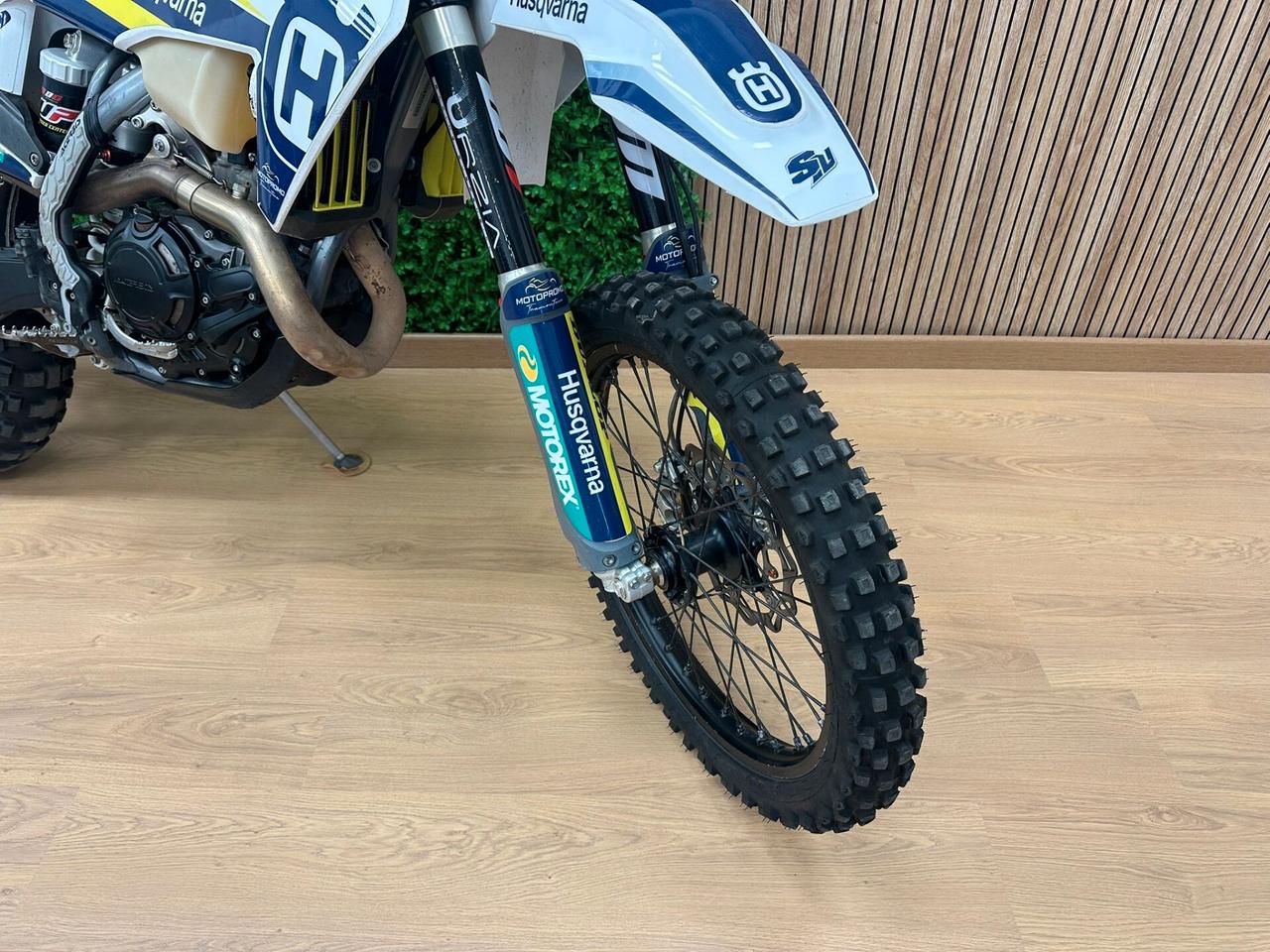 HUSQVARNA FC 450 FC450 2022 ENDURO DA 129€ AL MESE