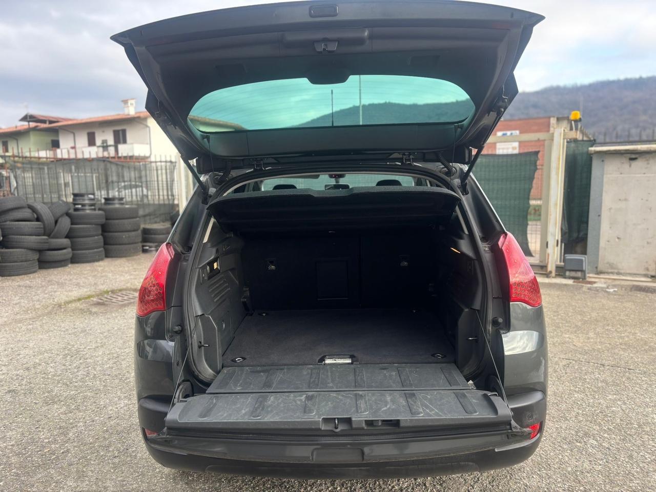 Peugeot 3008 1.6 HDi 110CV Premium