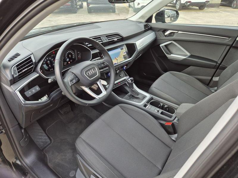 Audi Q3 45 1.4 tfsi e Business s-tronic