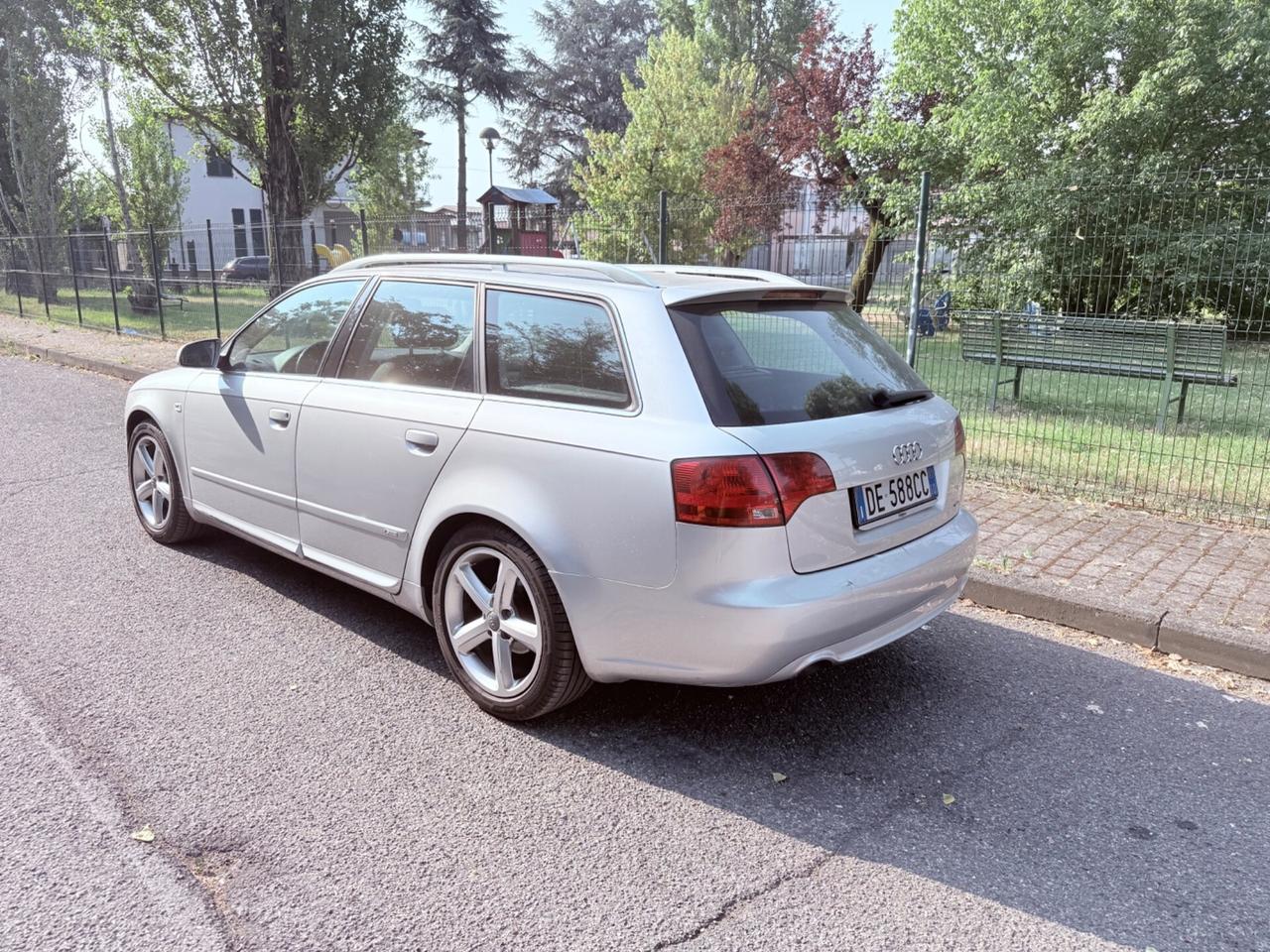 Audi A4 2.0 TDI 170CV 4X4 -UNICO PROPRIETARIOOOOO