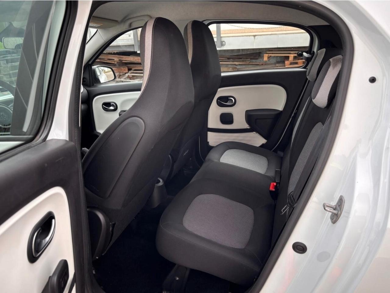 Renault Twingo SCe 65 CV Intens Navi