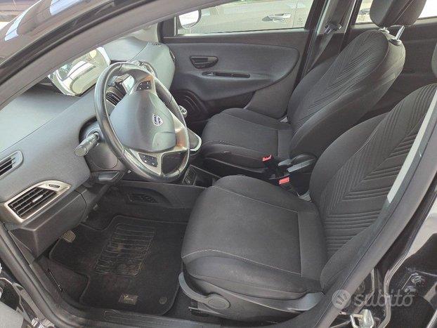 LANCIA Ypsilon 1.0 FireFly 5 porte S&S Hybrid Go