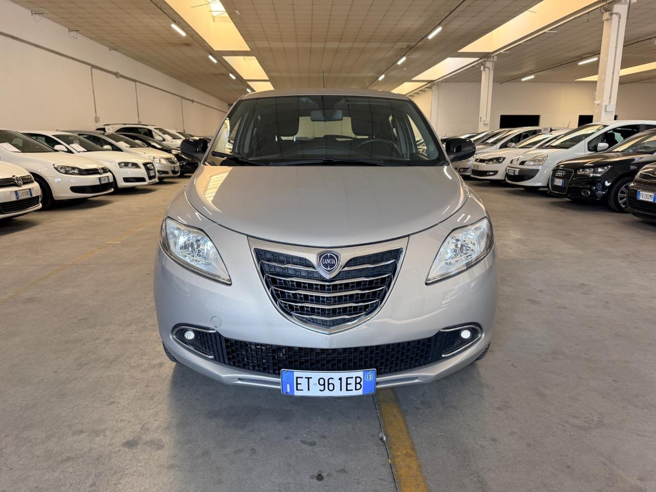 Lancia Ypsilon 0.9 TwinAir 85 CV 5 porte Metano Ecochic Gold
