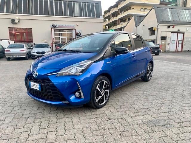 Toyota Yaris 1.5 Hybrid 5 porte Lounge Blue garanzia 10 anni su Hybrid parts