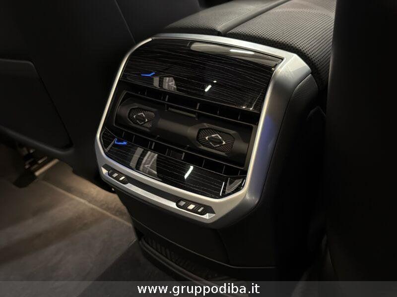 BMW Serie 7 G70 i7 xdrive60 MSport