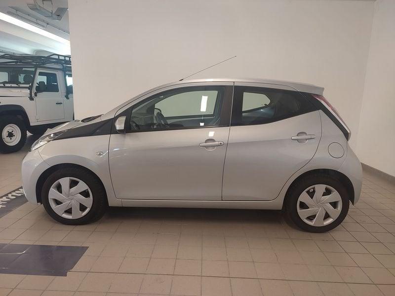 Toyota Aygo 1.0 VVT-i 69 CV 5 porte x-play