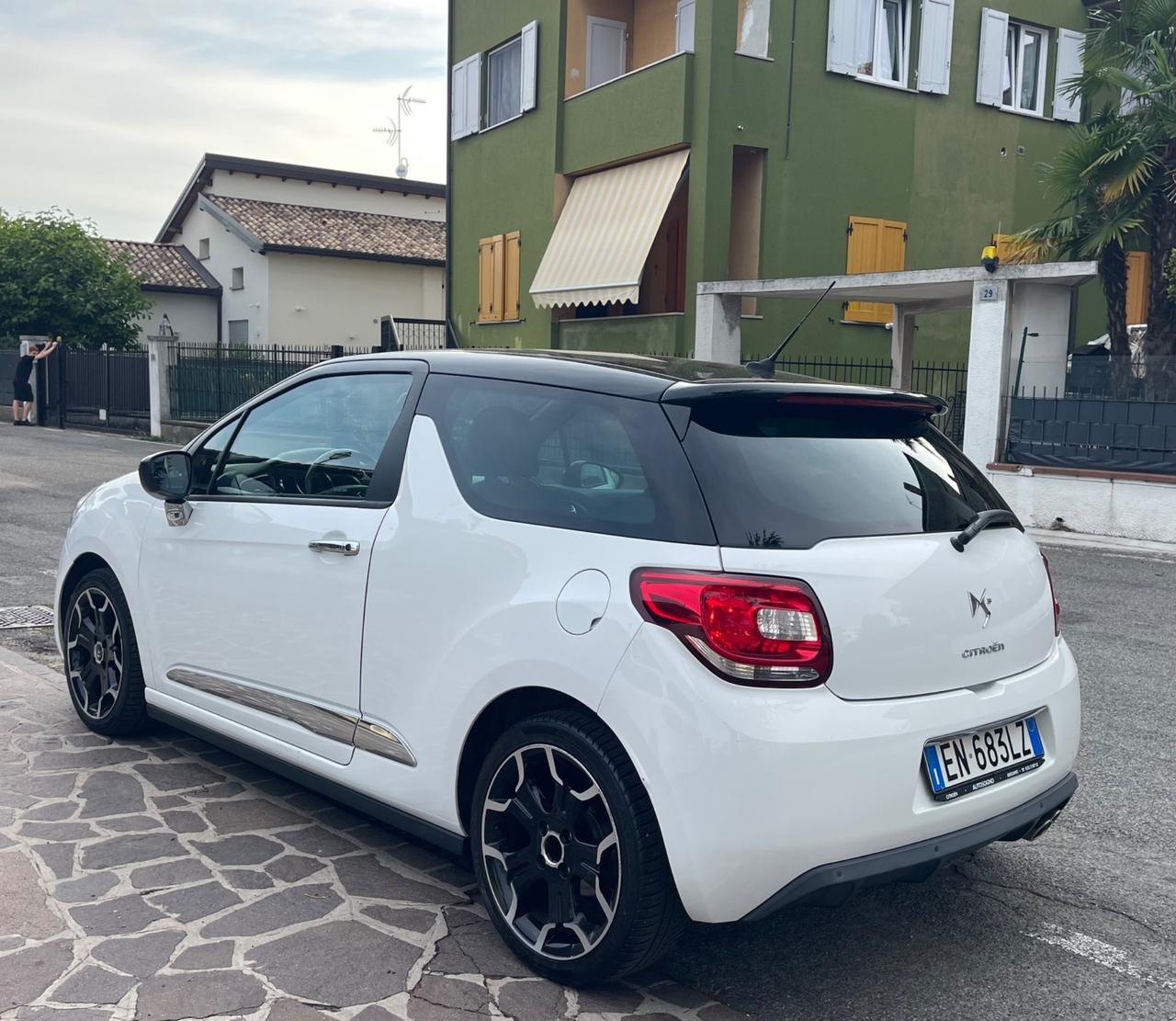 Ds DS3 DS 3 1.6 e-HDi 90 airdream Just Black