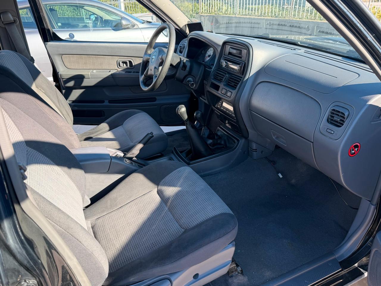 Nissan Navara 2.5 TD Duoble Cab Inc. 98 kw