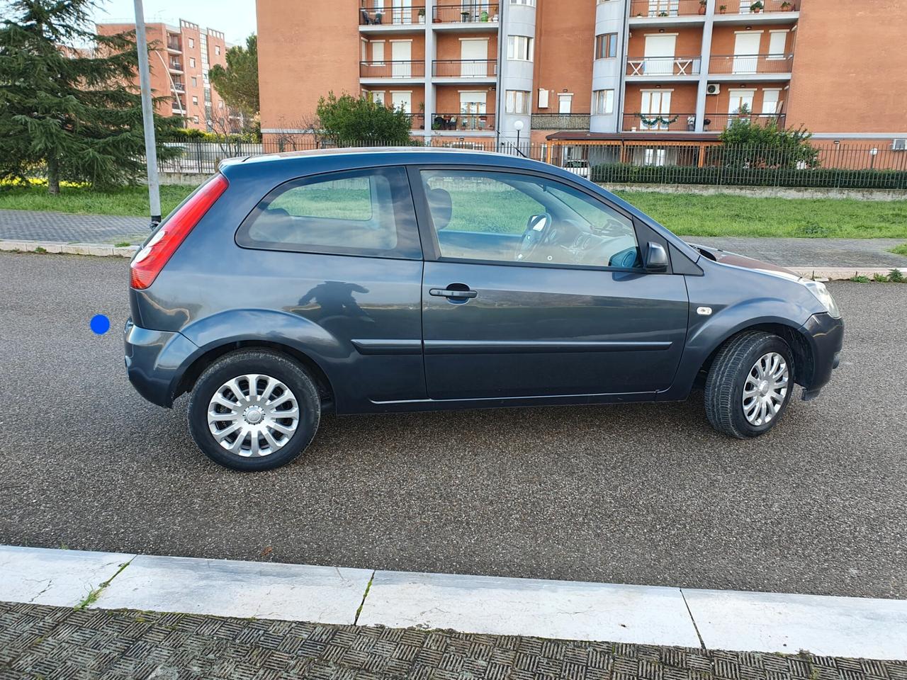 Ford Fiesta 1.2 benzina anno 08 69cv