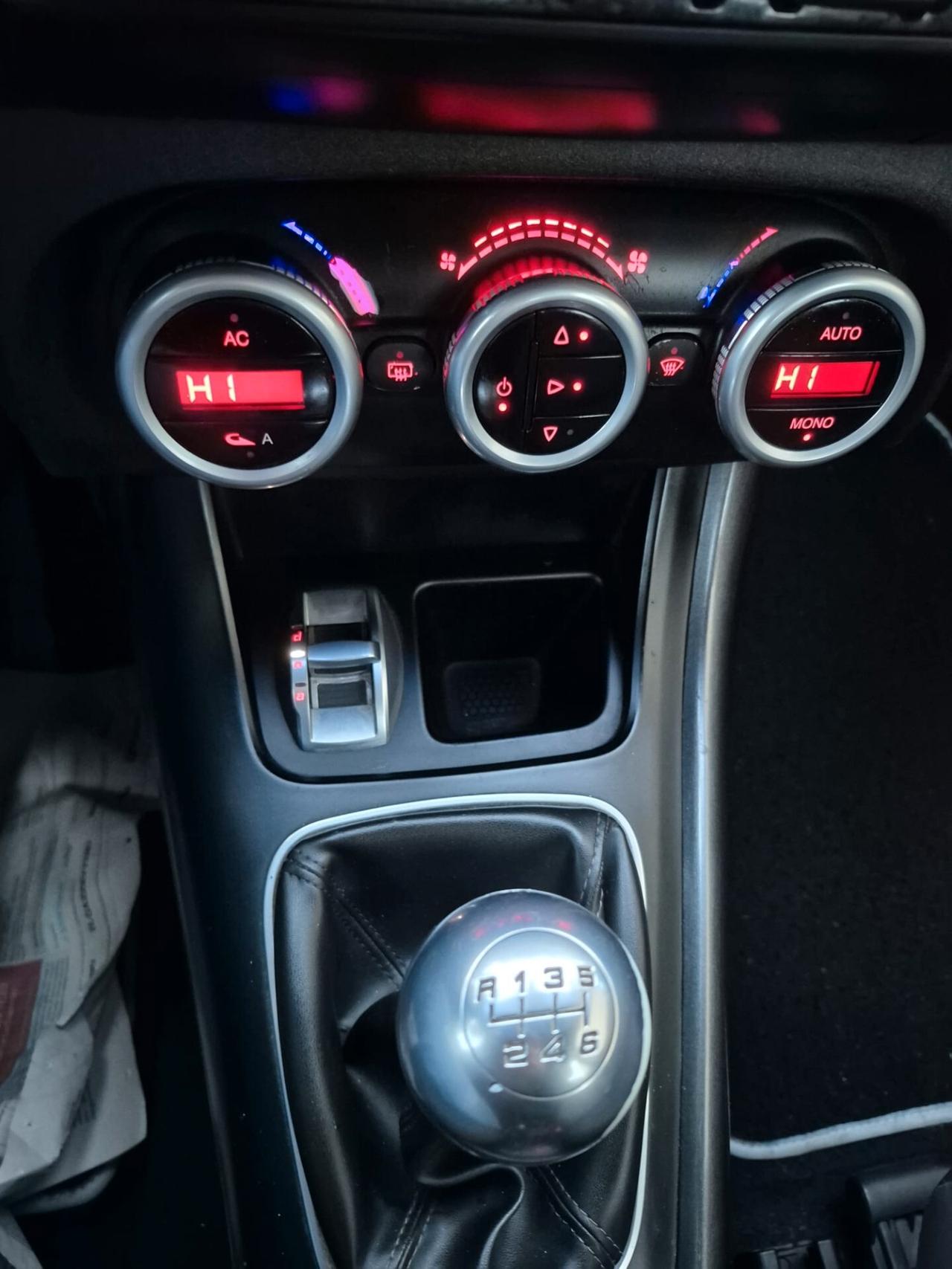 Alfa Romeo Giulietta 2.0 JTDm-2 140 CV Distinctive