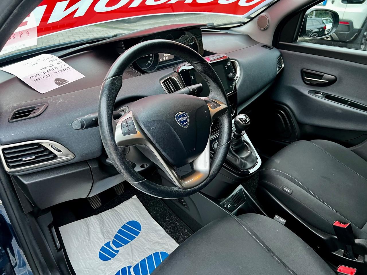 Lancia Ypsilon 1.0 FireFly 5 porte S&S Hybrid Ecochic Gold