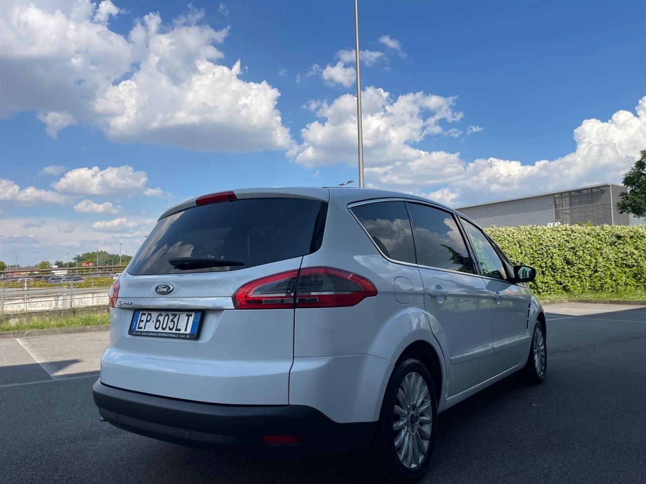 Ford S-Max 2.0 TDCi 163CV Powershift New Titanium