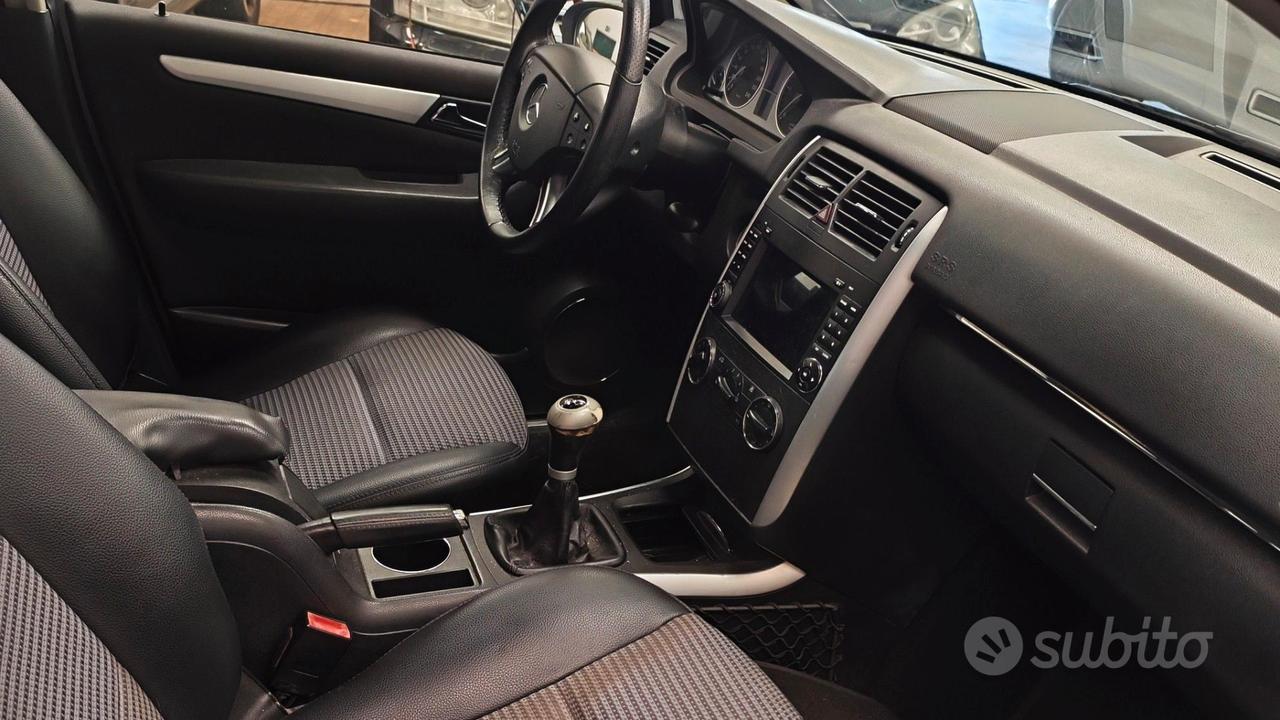 Mercedes B200 Sport motore rigenerato