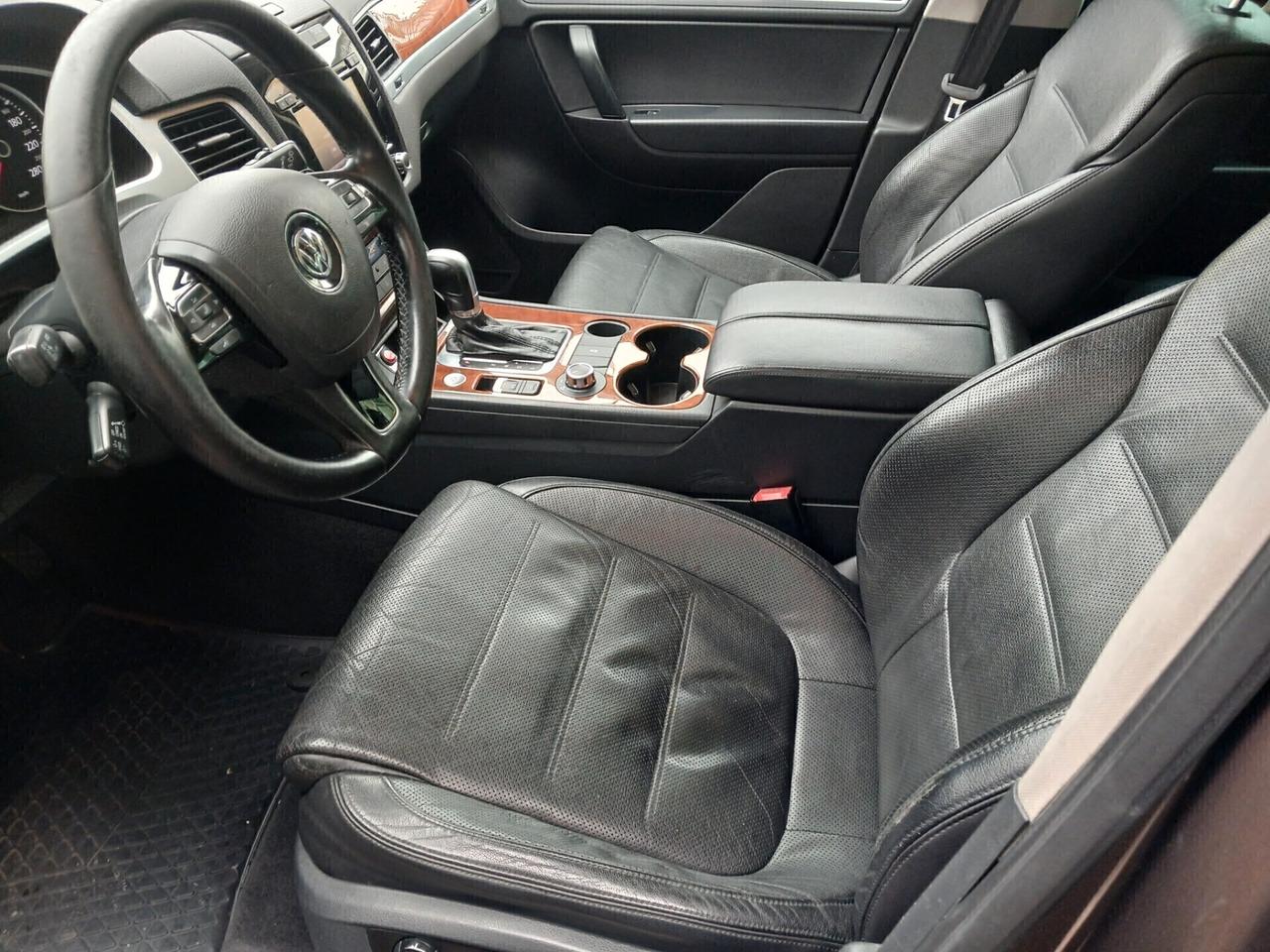 TOUAREG 3.6 V6 FSI 4X4 GANCIO TRAINO