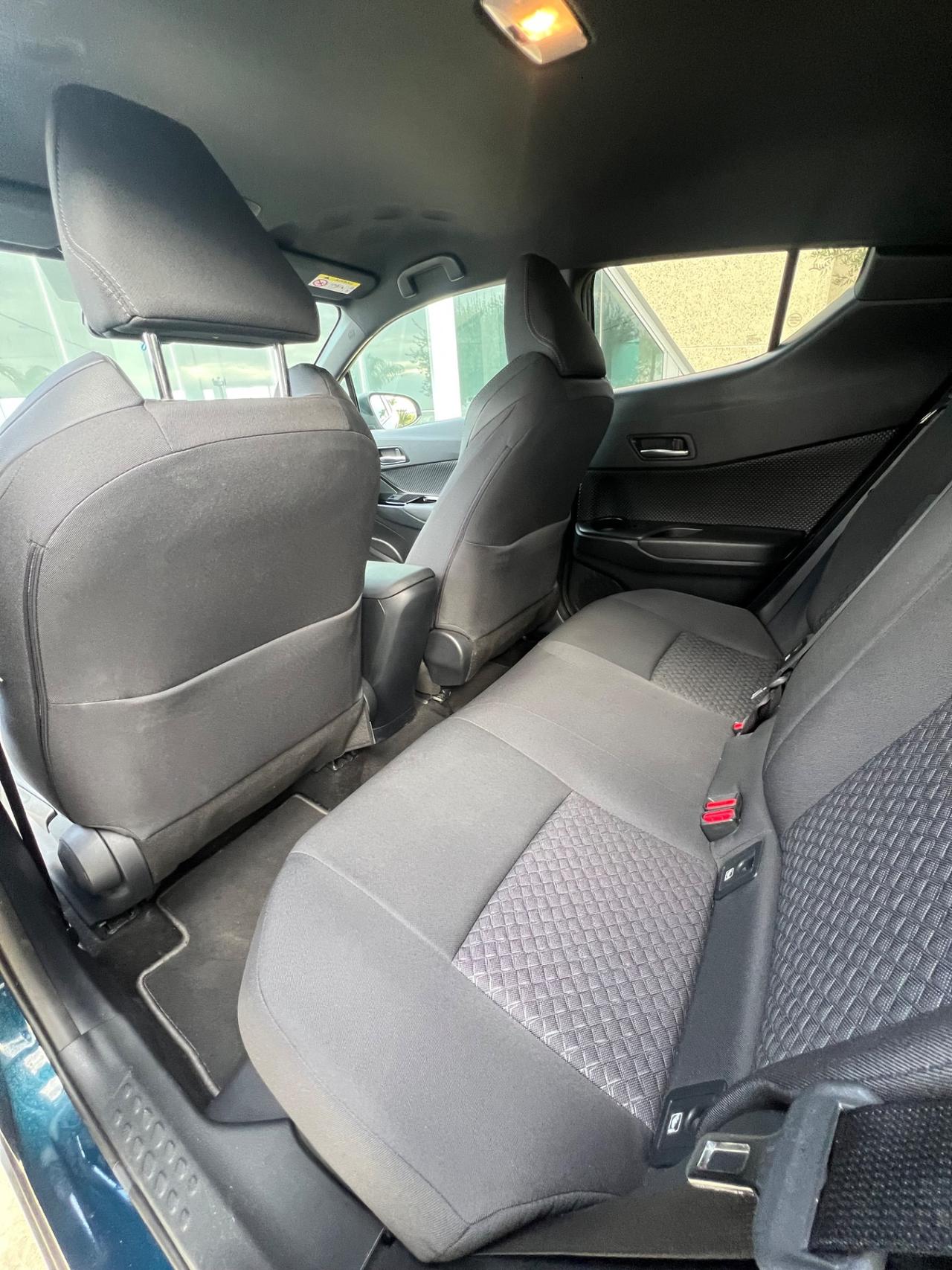 Toyota C-HR 1.8 Hybrid E-CVT Trend