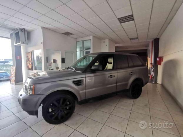 LAND ROVER Range Rover Sport 2.7 TD V6 HSE
