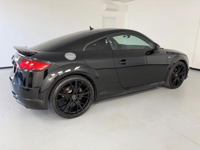 AUDI TT Coupé 40 TFSI S tronic