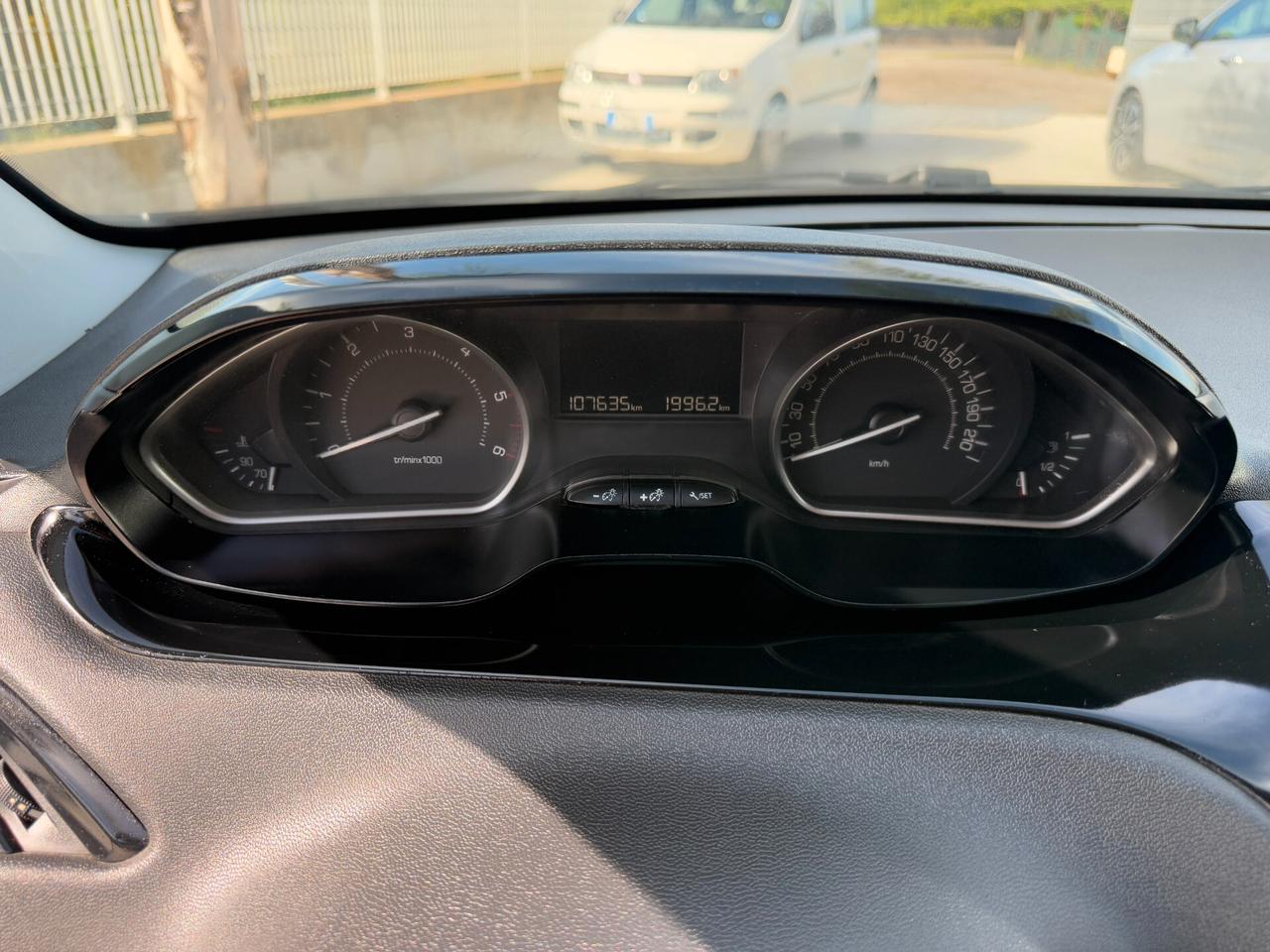 PEUGEOT 208 ANNO 2017 1.6 DIESEL 75 CV