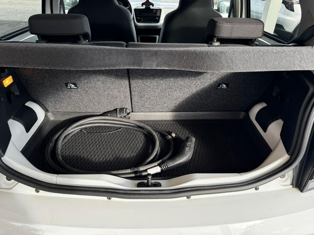 Volkswagen up! e-up! 82 CV