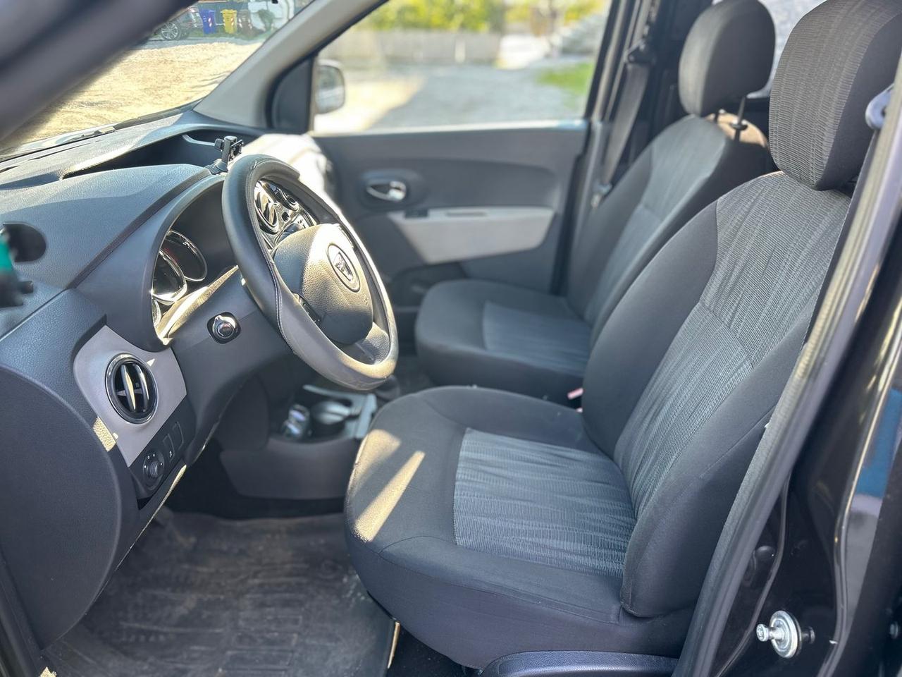 Dacia Dokker Laureate 1.5 dCi 90 #9451