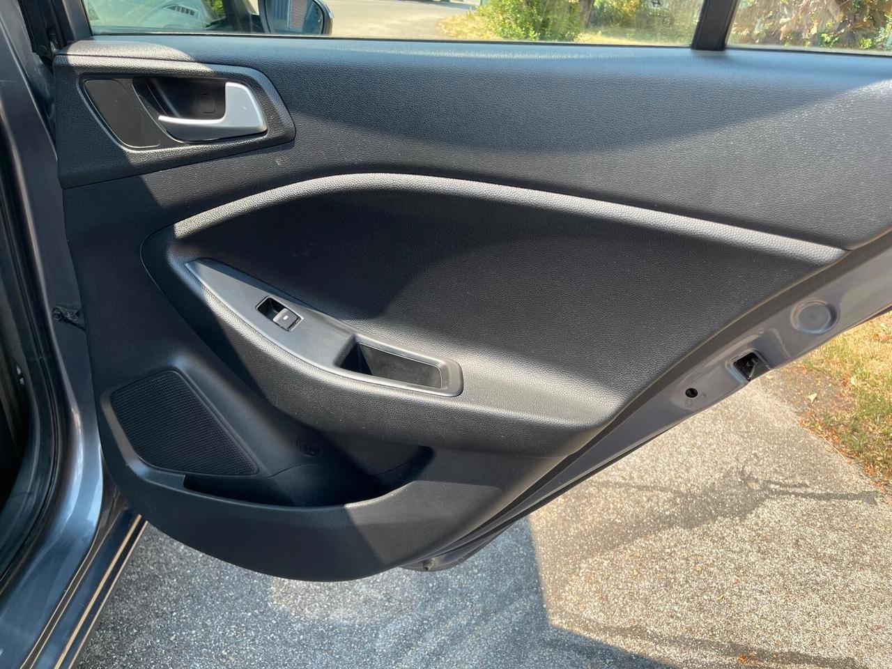 Hyundai i20 1.2 84 CV 5p Style - Neopatentati