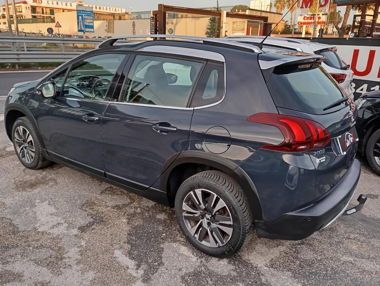 Peugeot 2008 1.2 PureTech Turbo 110CV Allure