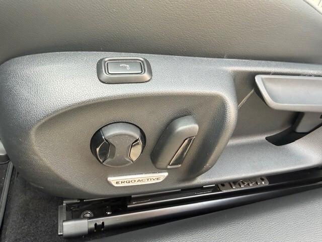 Volkswagen Passat Variant 1.5 TSI ACT DSG Business