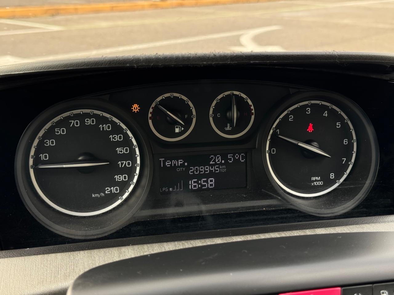 Lancia Ypsilon 1.2 69 CV 5 porte GPL Ecochic Gold