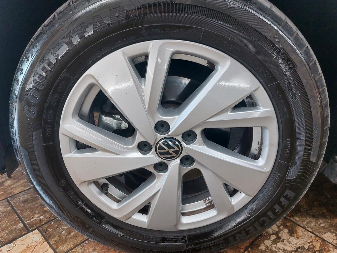 Volkswagen Taigo 1.0 TSI 110 CV 2022 59000 km