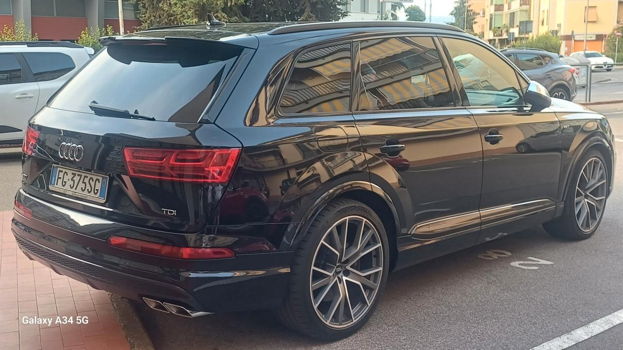 Audi Q7 SQ7 4.0 V8 TDI QUATTRO S-LINE