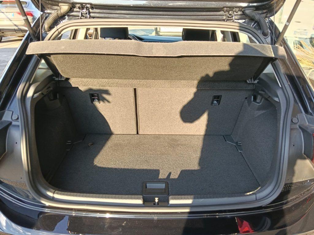 Volkswagen Polo 1.0 EVO 80 cv OK NEOPATENTATI (LED+NAVIG+SENSORI)