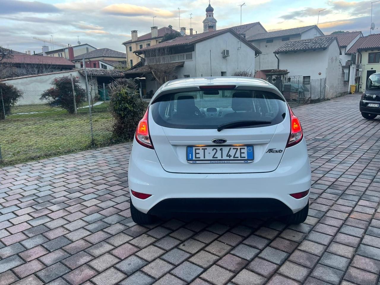 Ford Fiesta 1.4 5 porte Bz.- GPL