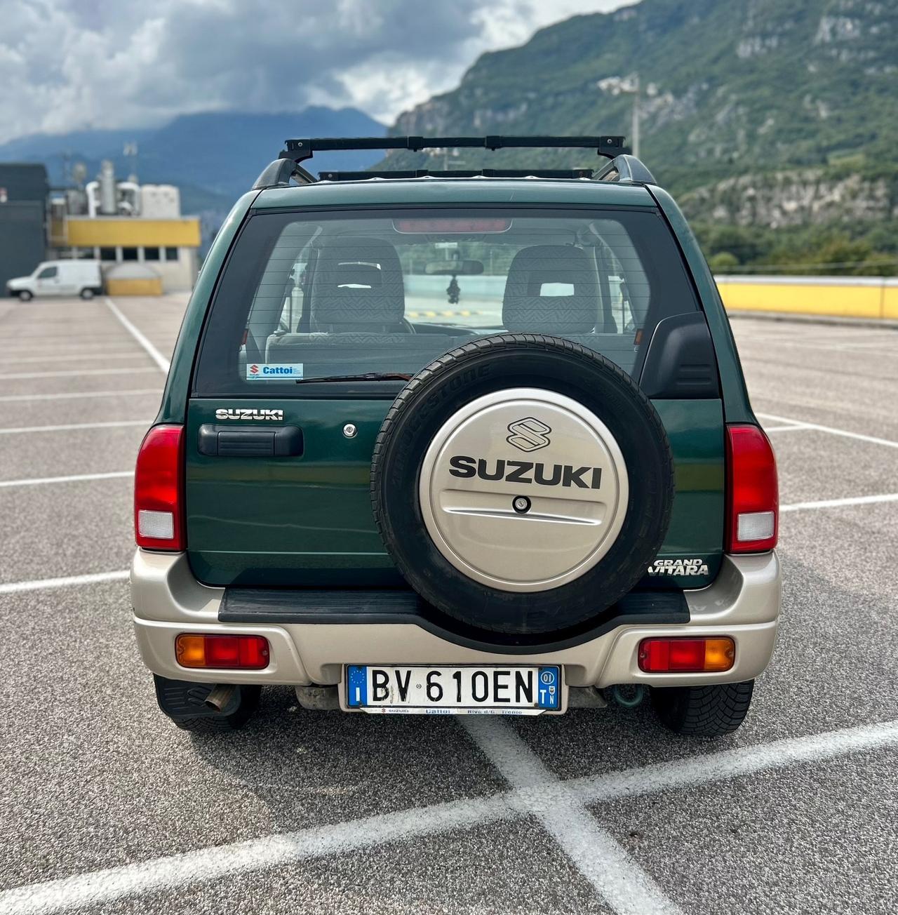 Suzuki Grand Vitara 1.6i cat 3 porte Neopatentati