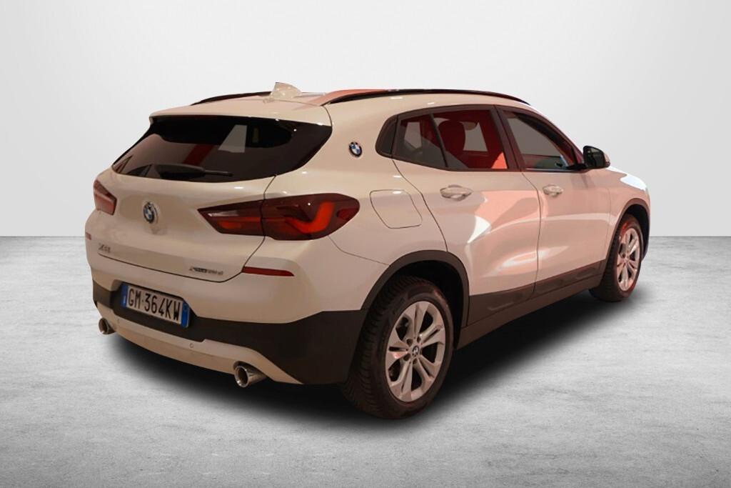 BMW X2 18D 150CV STEPTRONIC X-DRIVE BUSINESS X ( FARI LED - CRUISE - NAVI - CARPLAY - PARK ASSISTANT - CERCHI 17 )