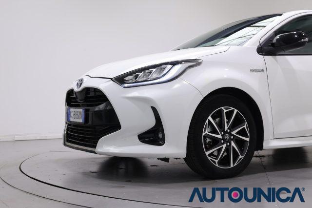 TOYOTA Yaris 1.5 HYBRID 5 PORTE LOUNGE FARI LED TETTO PANORAMA