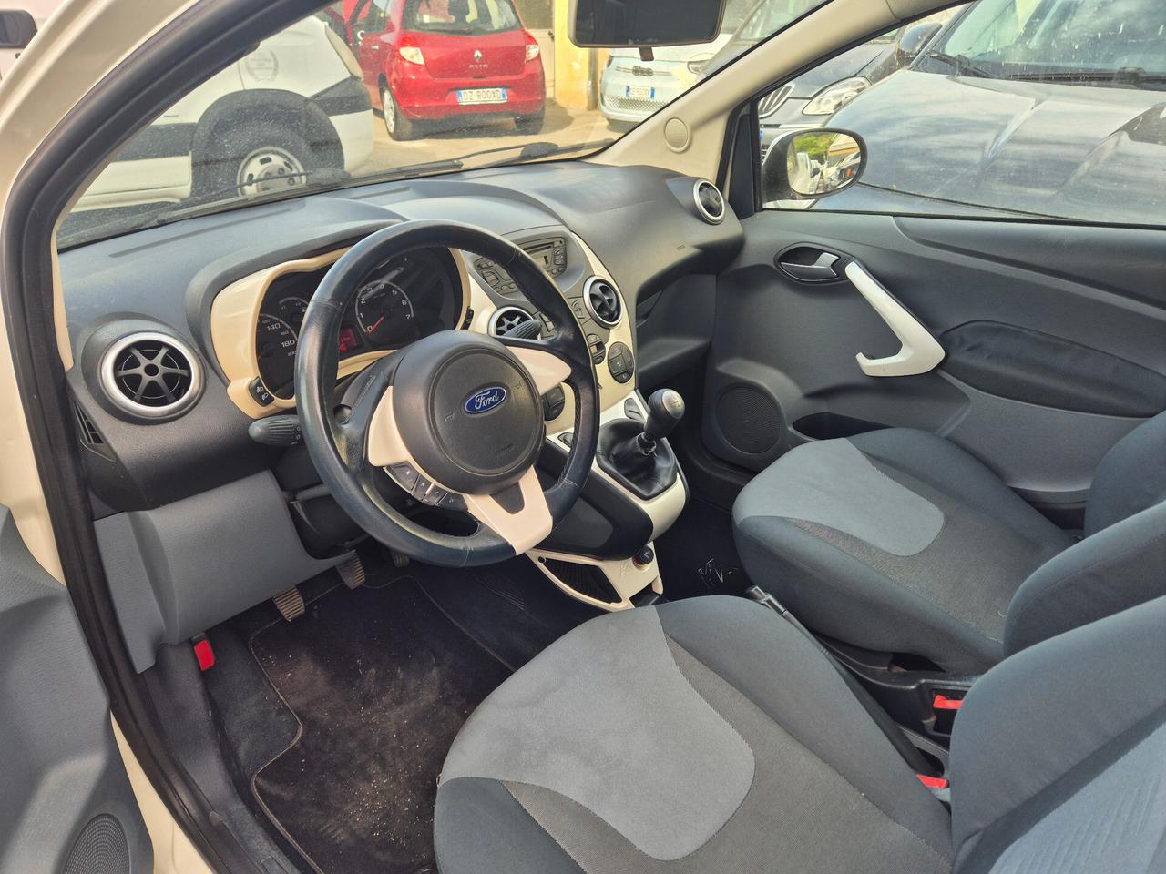 Ford Ka 1.3 TDCi 75CV Titanium