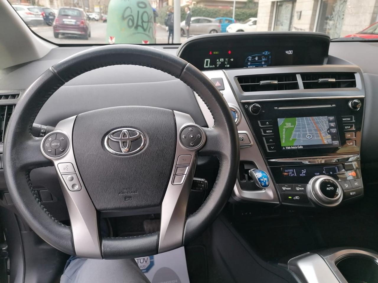 Toyota Prius + 1.8 Hybrid Lounge