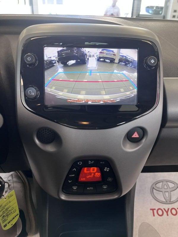 Toyota Aygo Aygo Connect 1.0 VVT-i 72 CV 5 porte x-play MMT