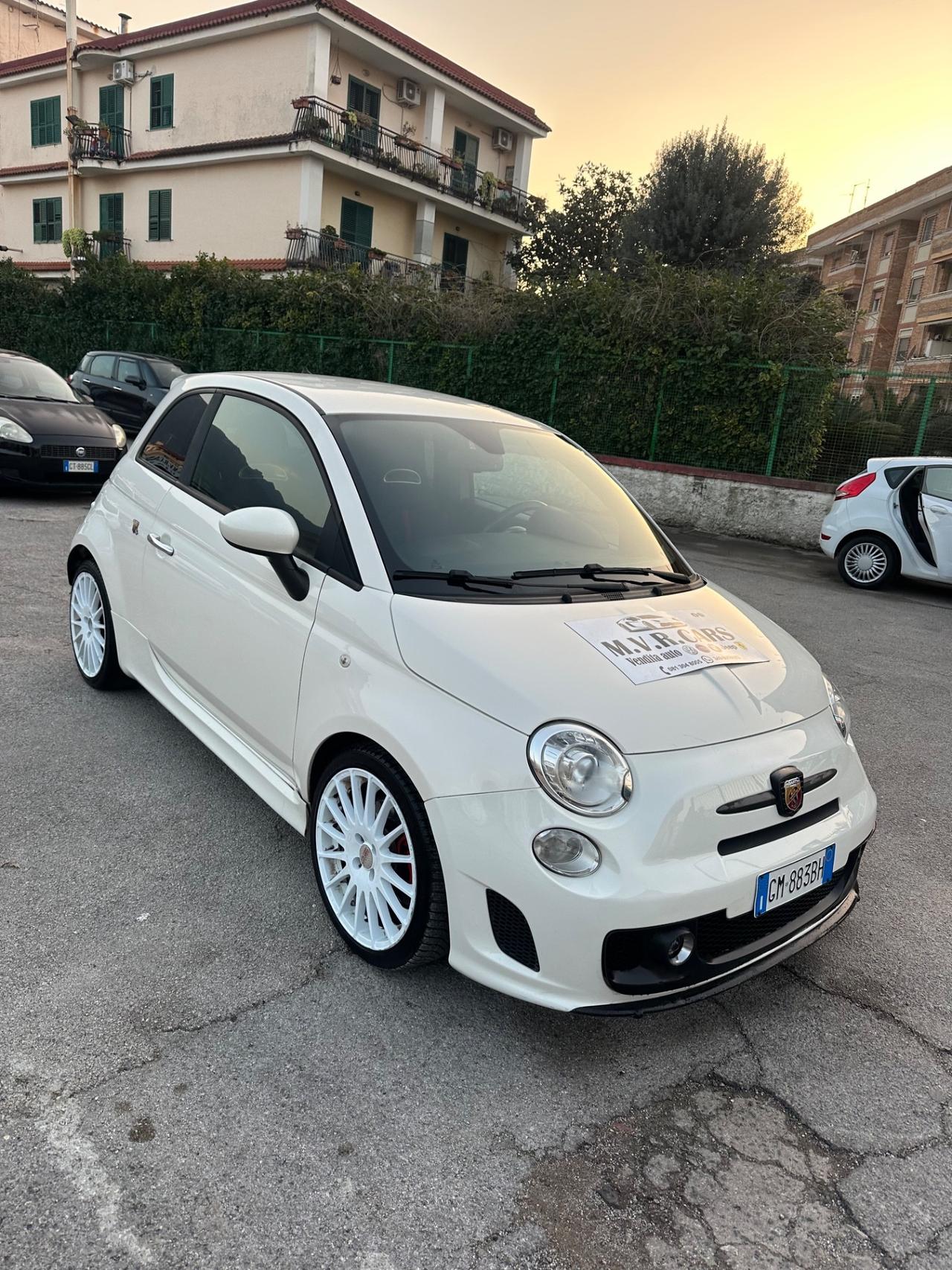 Abarth 500 C 1.4 Turbo T-Jet Custom