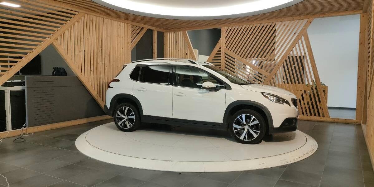 Peugeot 2008 1.5 bluehdi Allure s&s 100cv my19