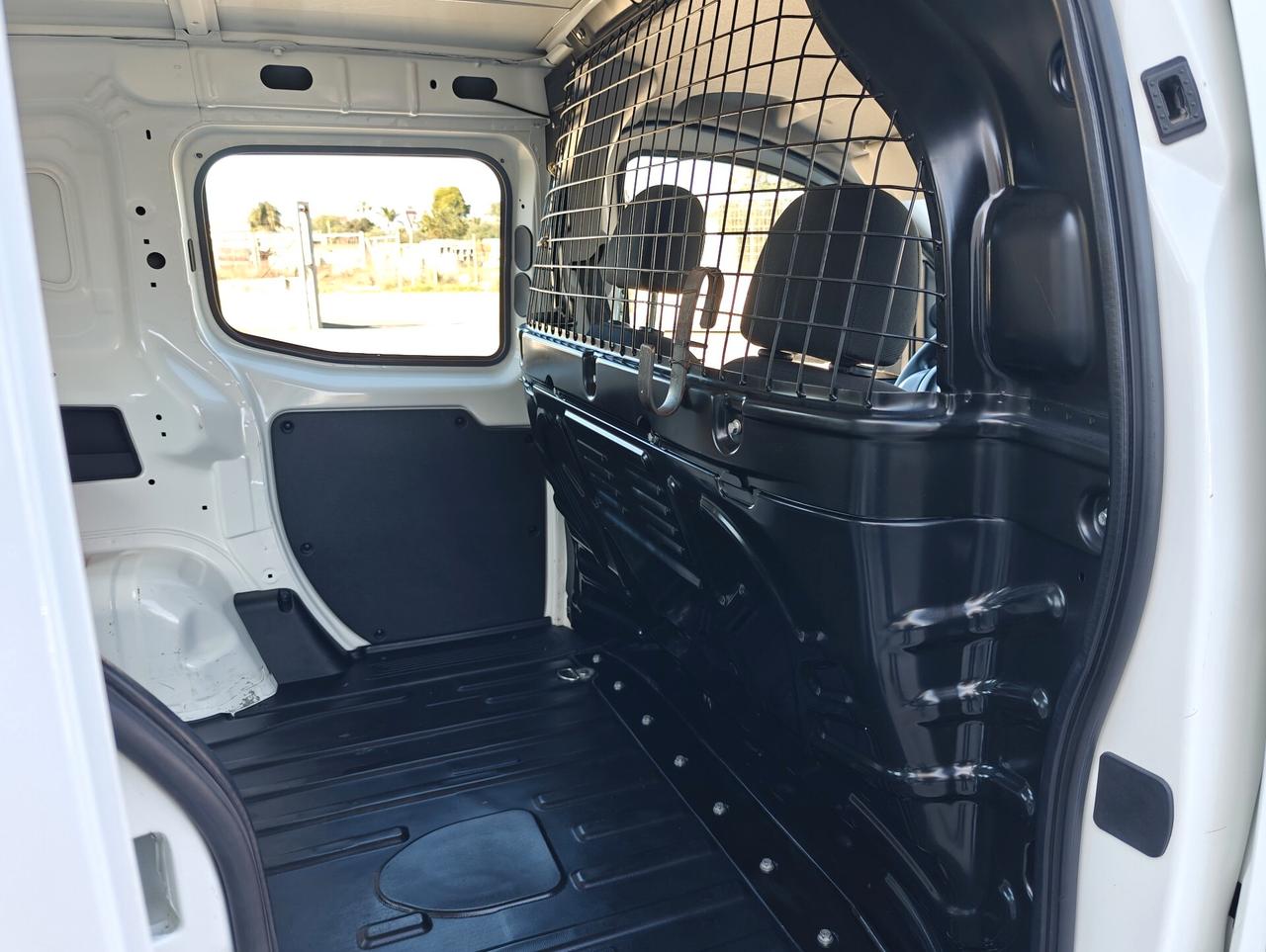 Fiat Fiorino 1.3 MJT Cargo SX 95CV